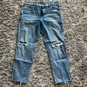 GAP Denim Girlfriend Jean size 10 LIKE NEW!